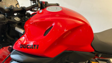 Ducati Monster Plus 937 Red (20MY)